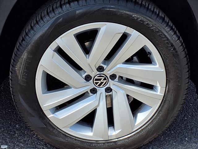 used 2020 Volkswagen Atlas Cross Sport car, priced at $17,999