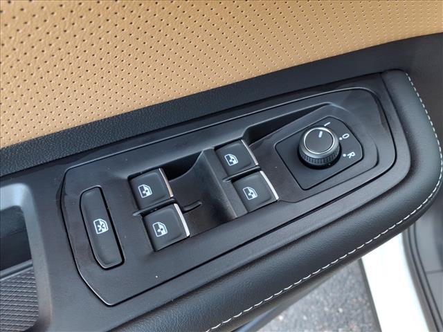 new 2026 Volkswagen Atlas Cross Sport car, priced at $51,876