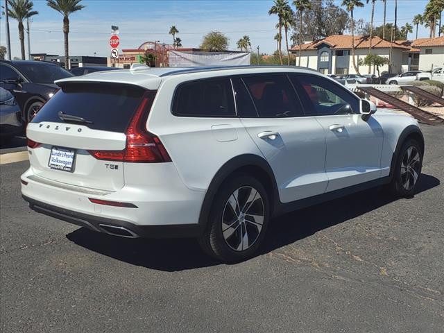 used 2020 Volvo V60 Cross Country car, priced at $25,499