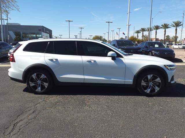 used 2020 Volvo V60 Cross Country car, priced at $27,999