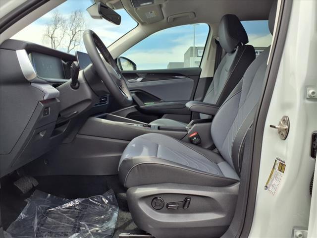 new 2025 Volkswagen Tiguan car, priced at $32,976