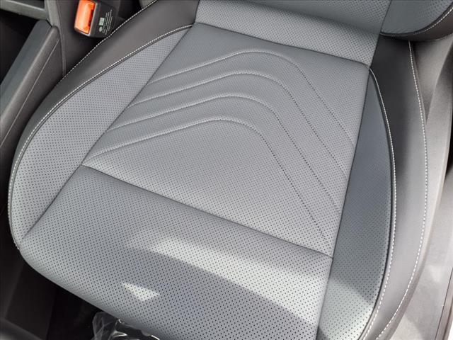 new 2025 Volkswagen Tiguan car, priced at $32,976