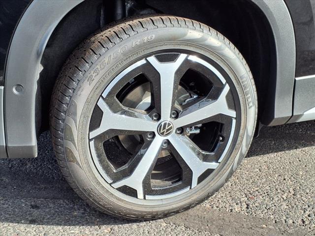 new 2025 Volkswagen Tiguan car, priced at $34,515