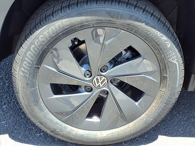new 2025 Volkswagen Taos car, priced at $26,405