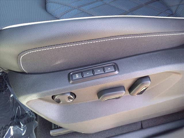 new 2026 Volkswagen Atlas Cross Sport car, priced at $54,631