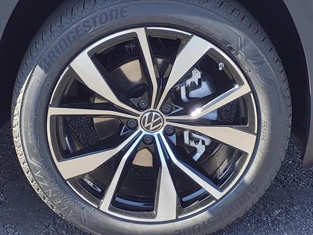 new 2025 Volkswagen Atlas Cross Sport car, priced at $51,516