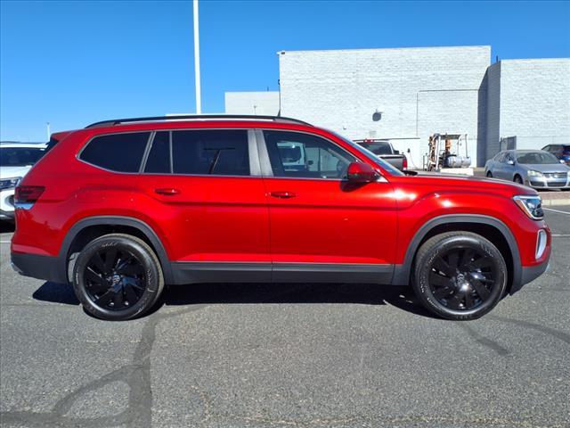 new 2025 Volkswagen Atlas car, priced at $46,241