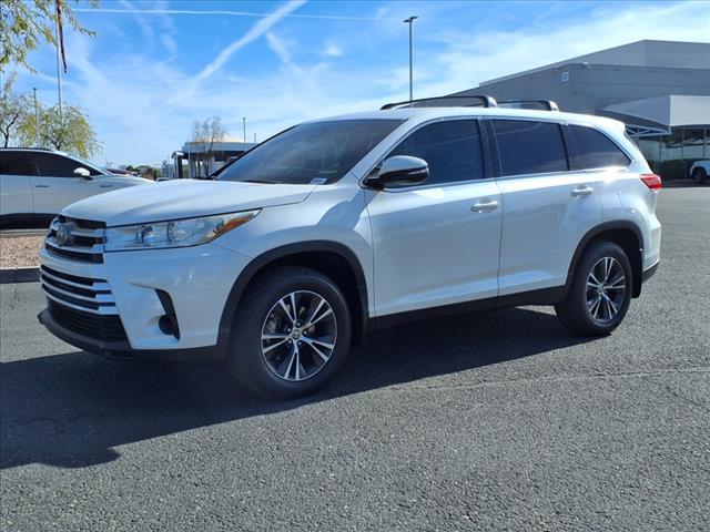 used 2019 Toyota Highlander car, priced at $25,999