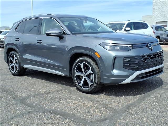 new 2025 Volkswagen Tiguan car, priced at $33,882