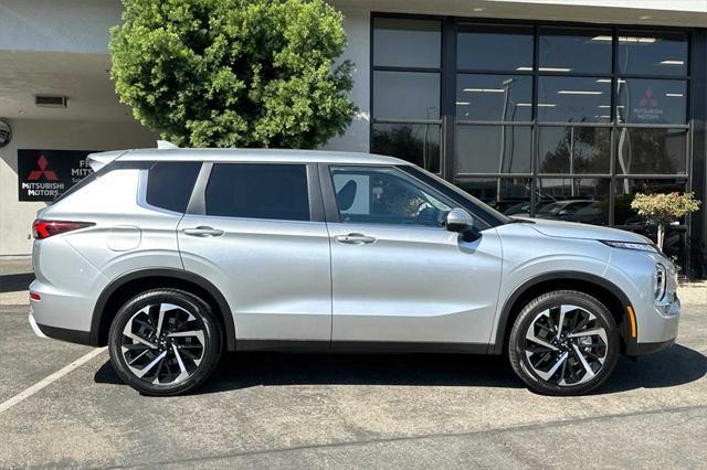 new 2024 Mitsubishi Outlander car, priced at $35,965