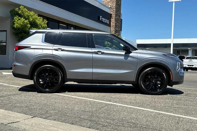 new 2024 Mitsubishi Outlander car, priced at $34,220