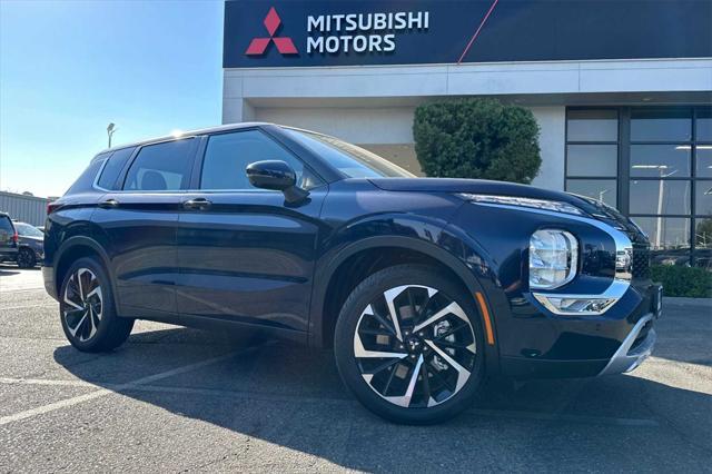 new 2024 Mitsubishi Outlander car, priced at $37,885