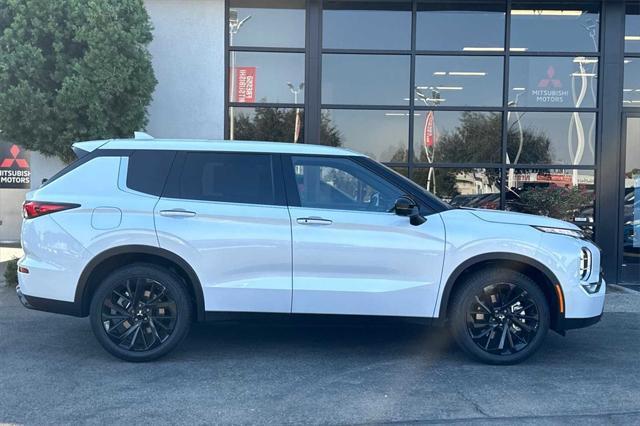 new 2024 Mitsubishi Outlander car, priced at $35,905