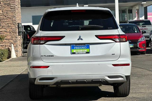 new 2024 Mitsubishi Outlander car, priced at $38,610