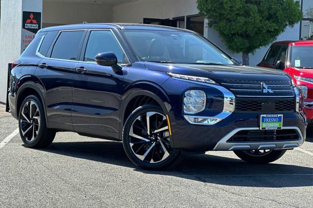 new 2024 Mitsubishi Outlander car, priced at $35,385