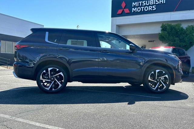 new 2024 Mitsubishi Outlander car, priced at $35,385