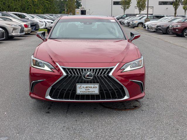 new 2025 Lexus ES 300h car, priced at $47,979