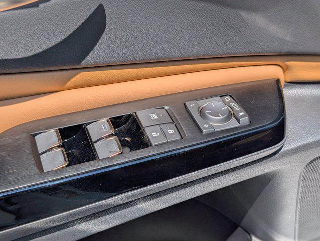 new 2025 Lexus ES 350 car, priced at $100