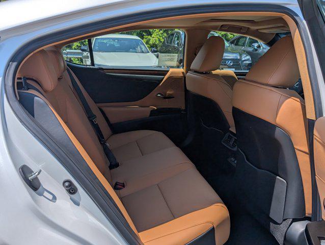 new 2025 Lexus ES 350 car, priced at $100