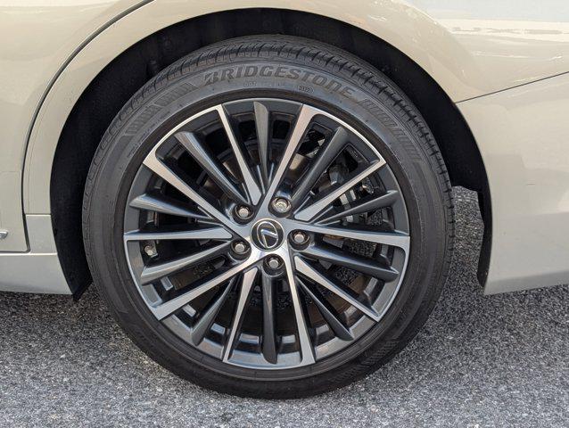 used 2022 Lexus ES 300h car, priced at $38,807