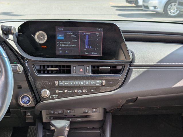 used 2022 Lexus ES 300h car, priced at $38,807
