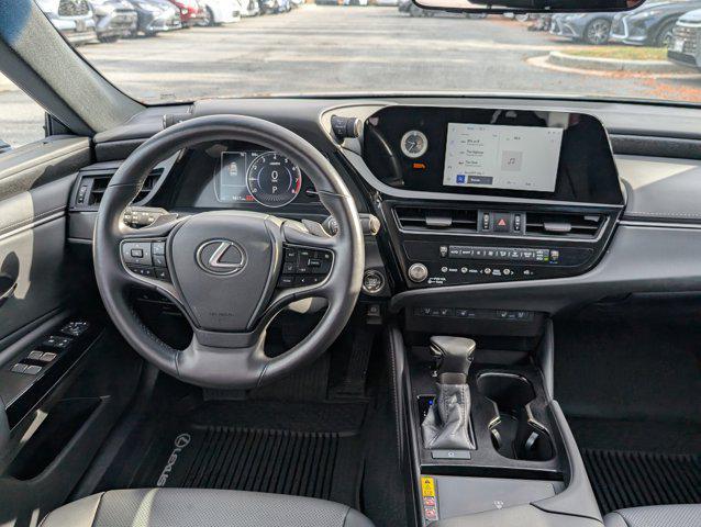 used 2025 Lexus ES 350 car, priced at $42,769