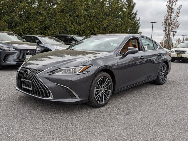 new 2024 Lexus ES 250 car, priced at $47,126