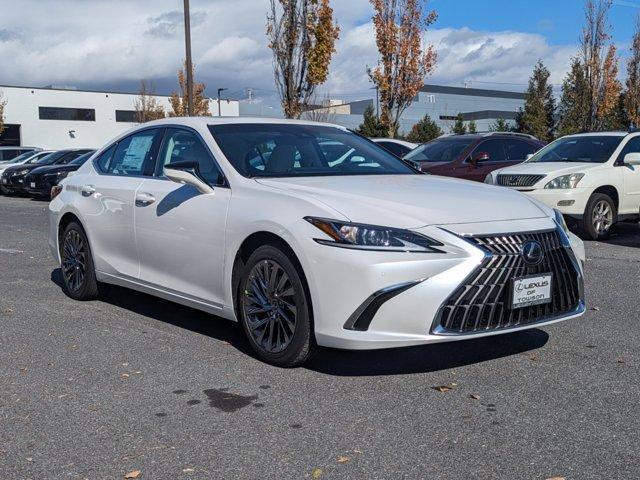 new 2025 Lexus ES 300h car, priced at $52,281