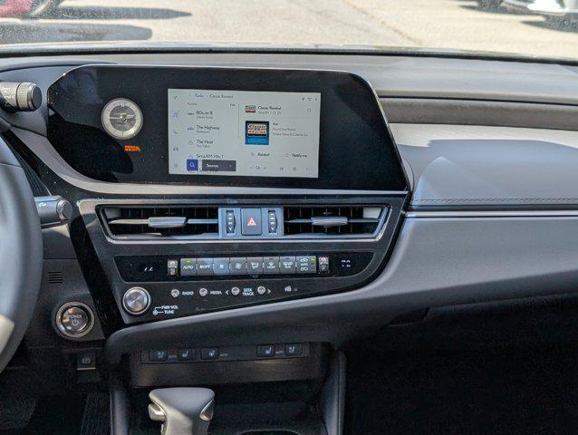 new 2025 Lexus ES 300h car, priced at $47,979