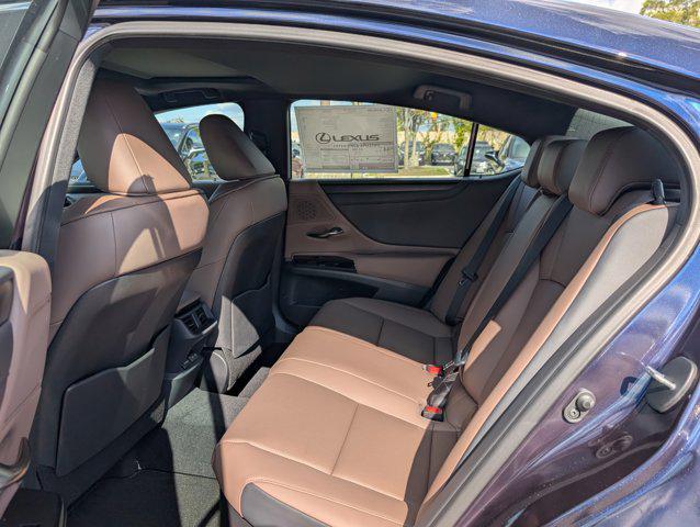 new 2025 Lexus ES 300h car, priced at $47,979