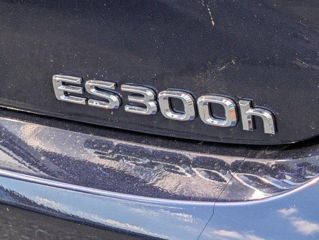 new 2025 Lexus ES 300h car, priced at $47,979
