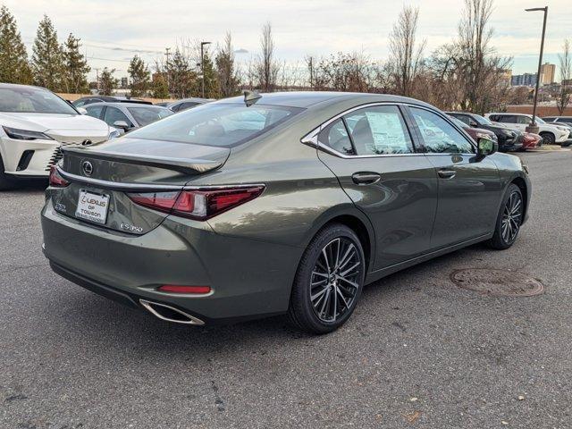 new 2025 Lexus ES 350 car, priced at $50,569