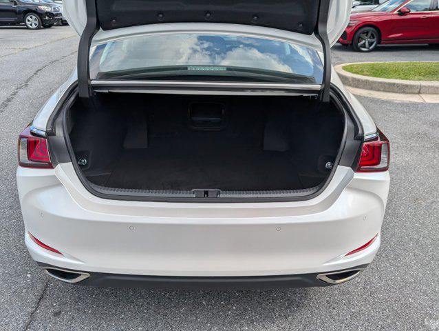 used 2024 Lexus ES 350 car, priced at $41,222