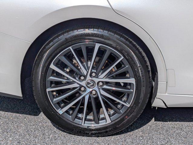 used 2024 Lexus ES 350 car, priced at $41,222