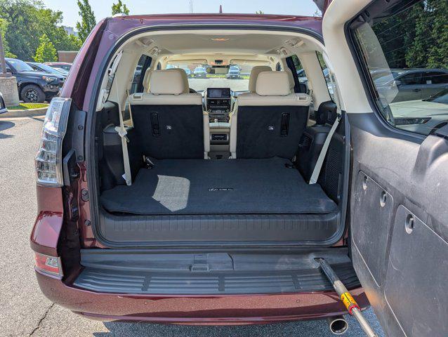 used 2022 Lexus GX 460 car, priced at $51,488
