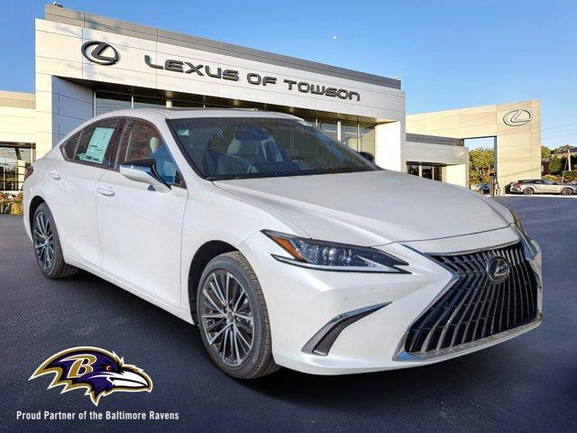 new 2025 Lexus ES 300h car, priced at $47,476