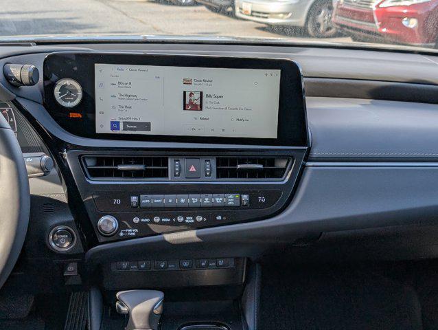 new 2025 Lexus ES 300h car, priced at $50,734