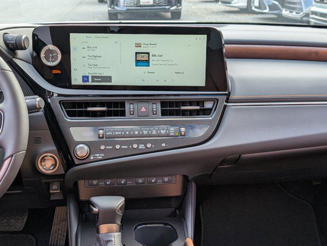 new 2025 Lexus ES 350 car, priced at $54,365