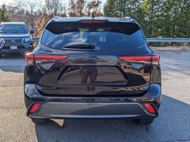 used 2022 Toyota Highlander car