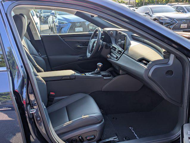 new 2025 Lexus ES 350 car, priced at $48,714