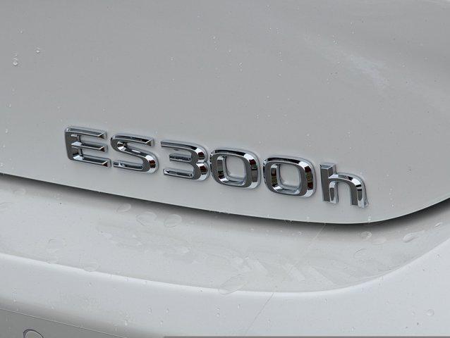 new 2025 Lexus ES 300h car, priced at $48,929