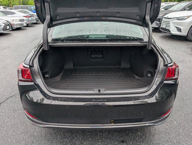 used 2024 Lexus ES 250 car, priced at $38,438