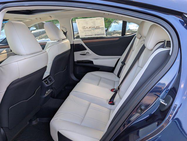 new 2025 Lexus ES 350 car, priced at $55,200