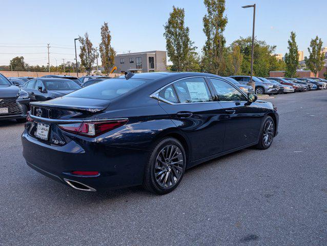 new 2025 Lexus ES 350 car, priced at $55,200
