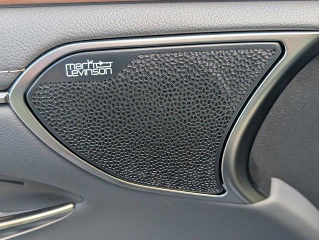 new 2025 Lexus ES 350 car, priced at $55,200