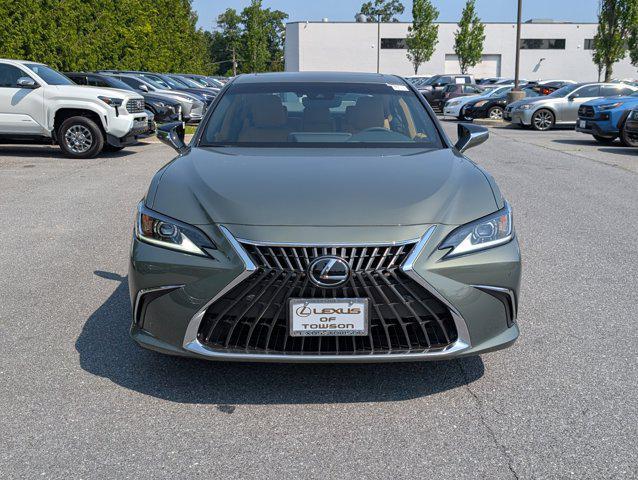 new 2025 Lexus ES 300h car, priced at $48,795
