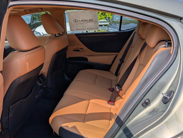 new 2025 Lexus ES 300h car, priced at $48,795