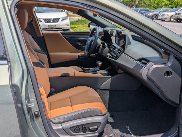 new 2025 Lexus ES 350 car, priced at $48,984