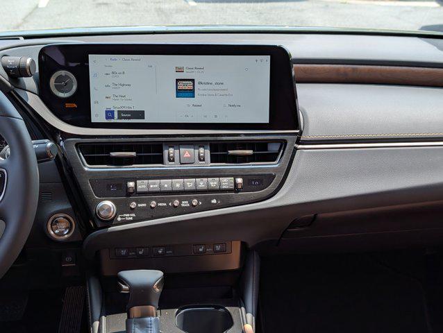 new 2025 Lexus ES 350 car, priced at $48,984