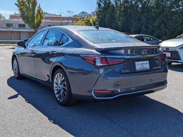 new 2025 Lexus ES 300h car, priced at $52,338